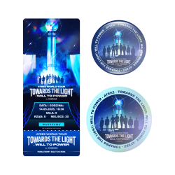 Zestaw holograficzna przypinka i naklejka ATEEZ [TOWARDS THE LIGHT: WILL TO POWER] IN CINEMAS (wersja 2) + BILET GRATIS!