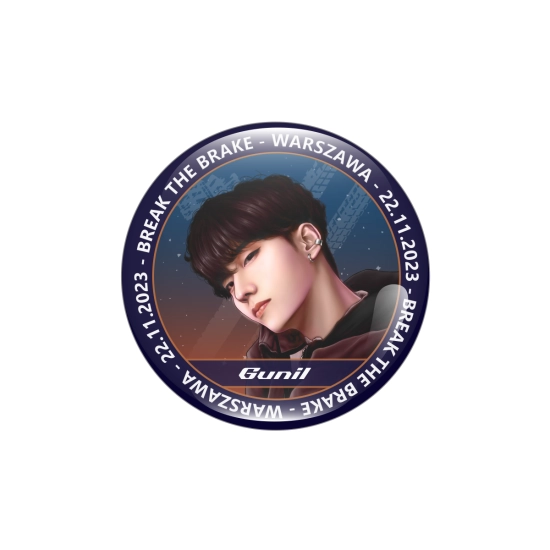 Perłowa przypinka Xdinary Heroes - Koncert Warszawa - Gunil